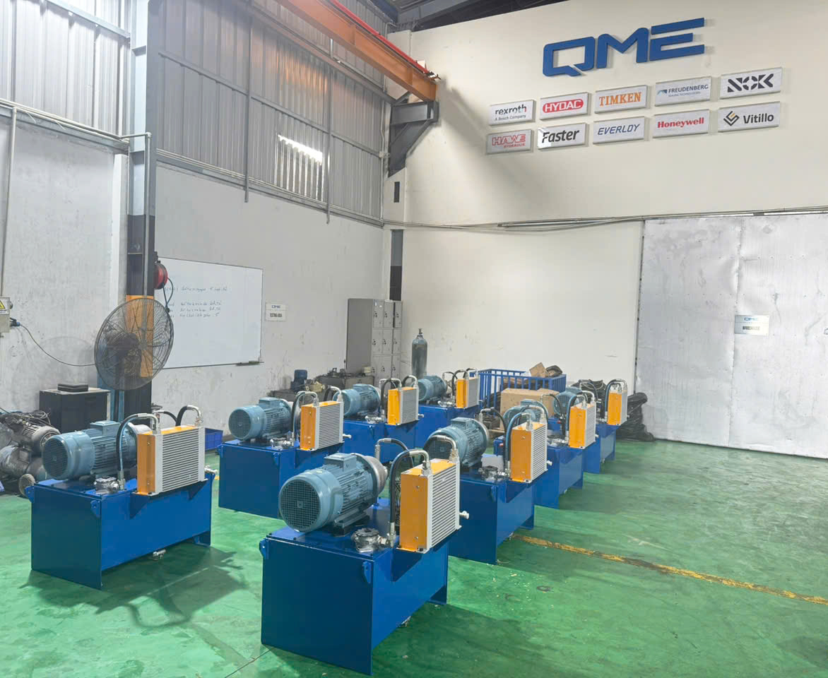 Thiết kế, chế tạo Trạm nguồn thủy lực điều khiển ben nâng hạ hoặc đẩy thùng nạp liệu cho lò luyện thép -1